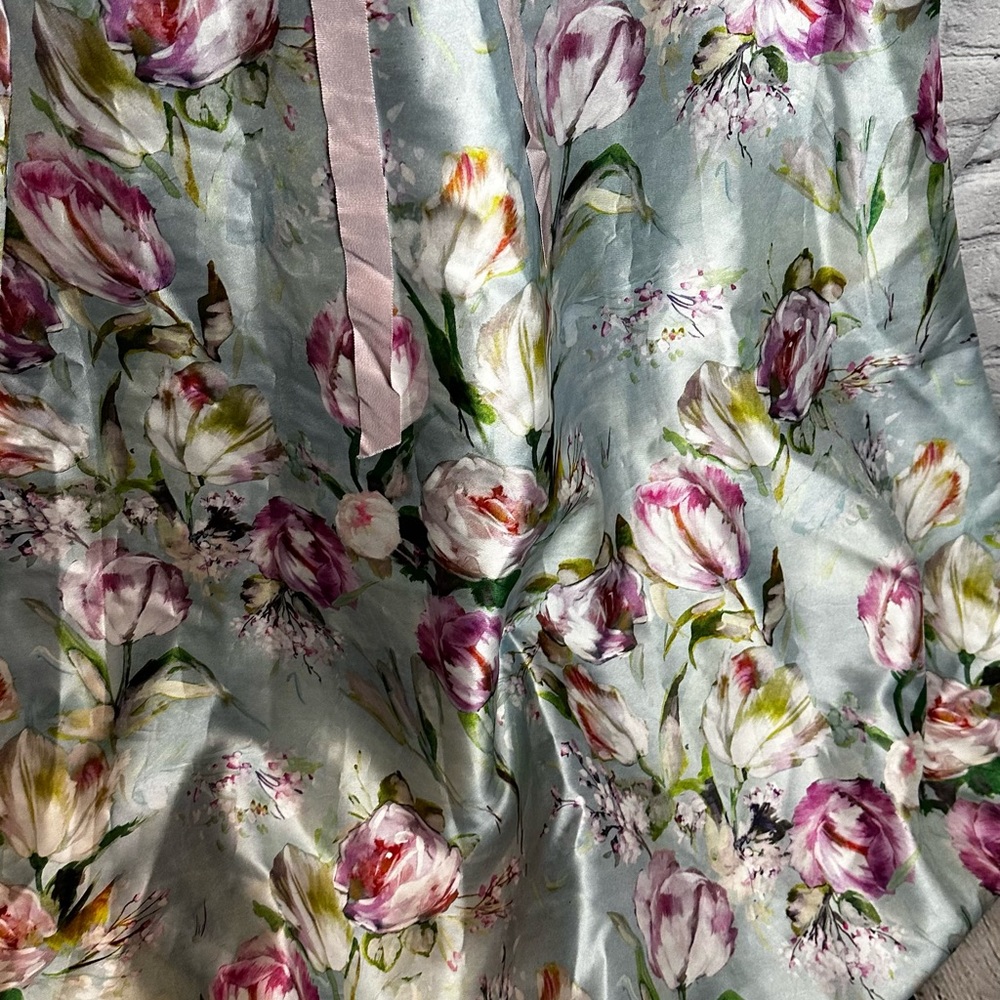 Theia V-neck Floral Skirt Gown - Picture 4 of 6